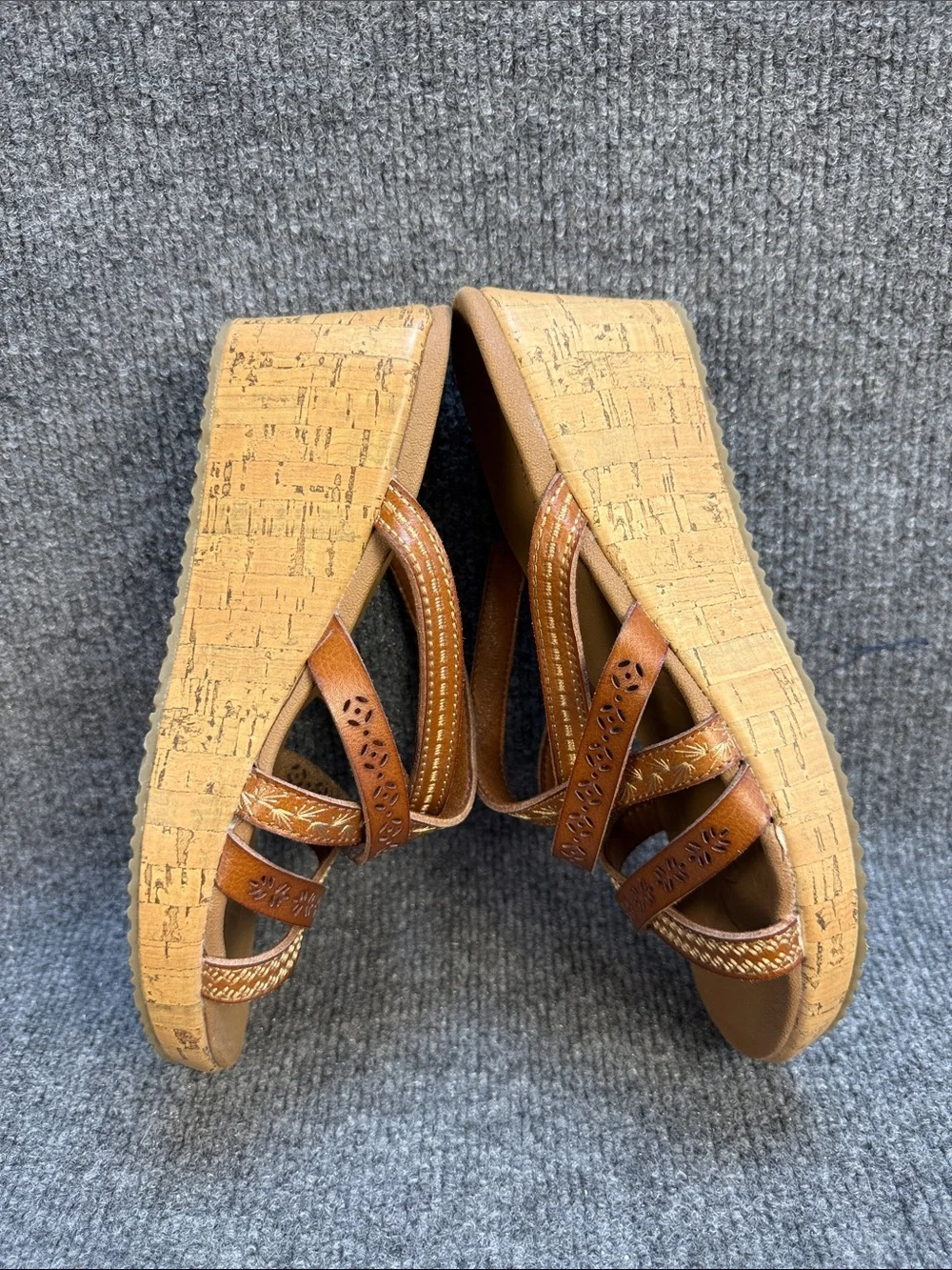 Skechers Women’s Tan/Brown Cork Wedge Sandals Size 8